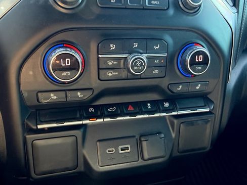 Used 2019 Chevrolet Silverado 1500 RST w/ All-Star Edition AWD/4WD image 31