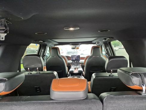 Used 2020 Lincoln Navigator L Reserve w/ Luxury Package AWD/4WD image 17