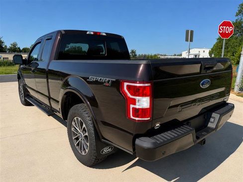 Used 2018 Ford F150 XLT w/ Equipment Group 302A Luxury AWD/4WD image 5