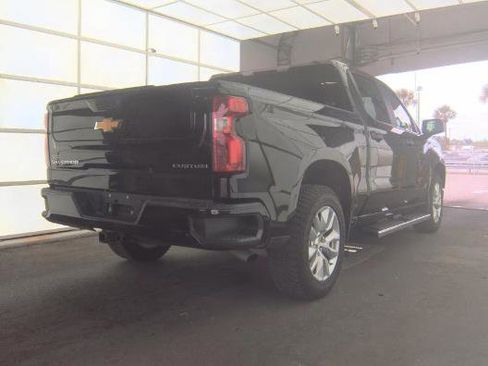 Used 2022 Chevrolet Silverado 1500 Custom RWD image 2
