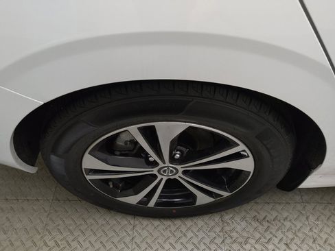 Used 2023 Nissan Sentra SV FWD image 31