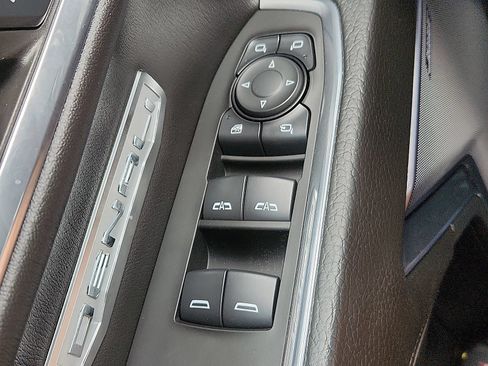Used 2024 GMC Sierra 1500 Denali AWD/4WD image 23