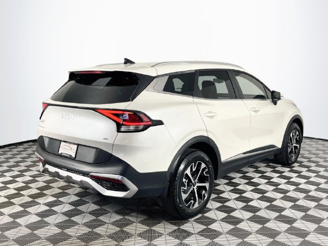 Used 2024 Kia Sportage EX AWD/4WD image 8