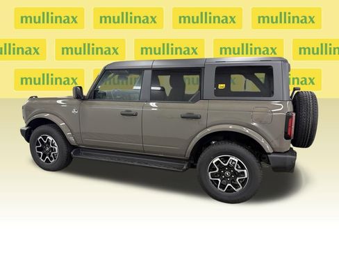 New 2026 Ford Bronco Outer Banks AWD/4WD image 11