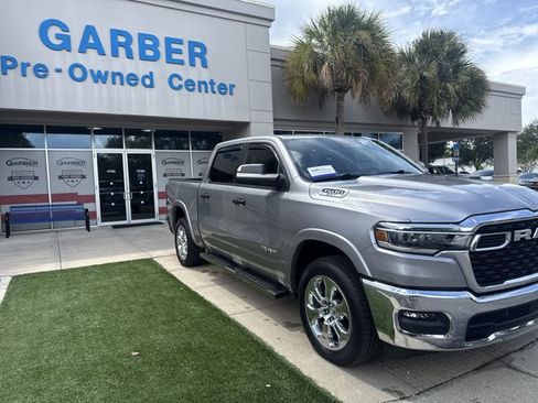 Used 2025 RAM 1500 Big Horn AWD/4WD image 3