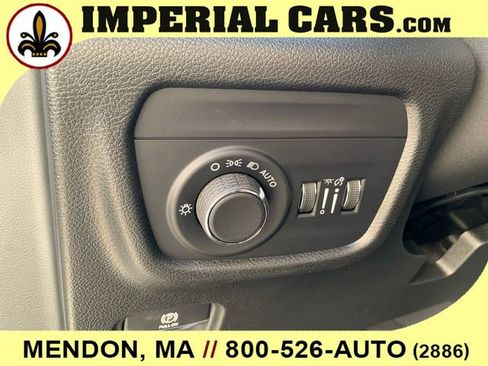 New 2025 Jeep Grand Cherokee L Altitude image 18