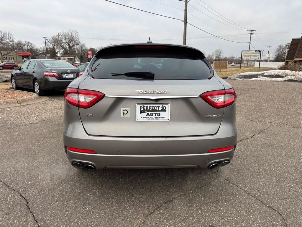 Used 2019 Maserati Levante AWD/4WD image 6