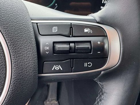 Used 2023 Kia Sportage EX FWD image 23