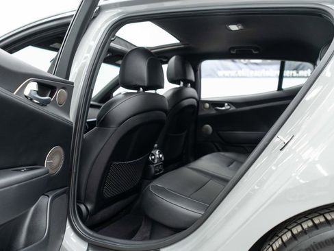 Used 2021 Kia Stinger GT1 image 34