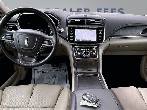 Used 2019 Lincoln Continental Reserve AWD/4WD image 7