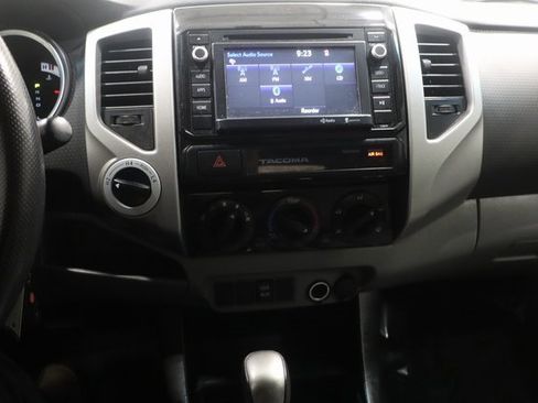 Used 2015 Toyota Tacoma 4x4 Double Cab image 19