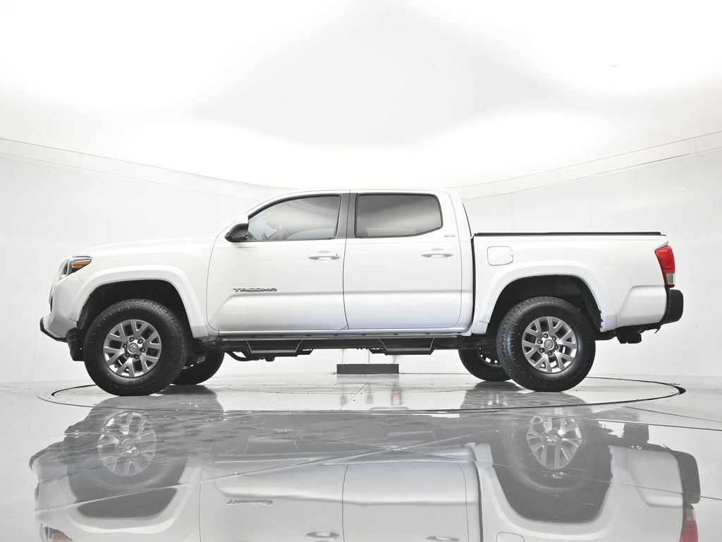 Used 2017 Toyota Tacoma SR5 w/ Tow Package AWD/4WD image 43