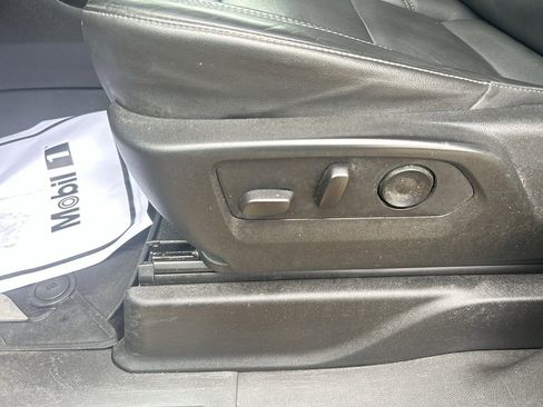 Used 2021 Chevrolet Tahoe Z71 w/ Z71 Signature Package image 15