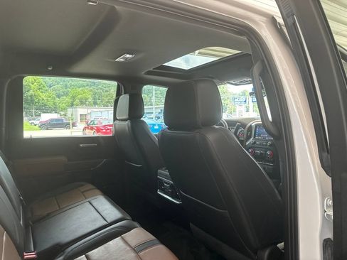 Used 2023 Chevrolet Silverado 2500 High Country w/ Z71 Off-Road Package AWD/4WD image 22