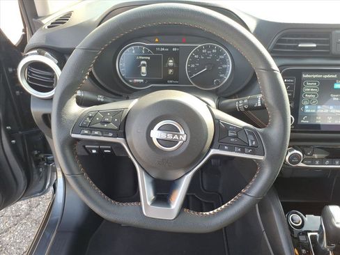 Used 2023 Nissan Versa SR w/ Trunk Package image 14