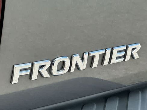 Used 2021 Nissan Frontier SV AWD/4WD image 25