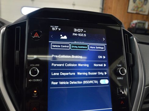 Used 2025 Subaru Crosstrek 2.0i Premium image 35