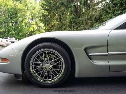 Used 1999 Chevrolet Corvette Coupe w/ Performance Handling Pkg RWD image 60