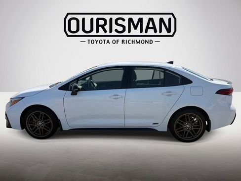 Certified 2024 Toyota Corolla SE w/ Convenience Package image 8