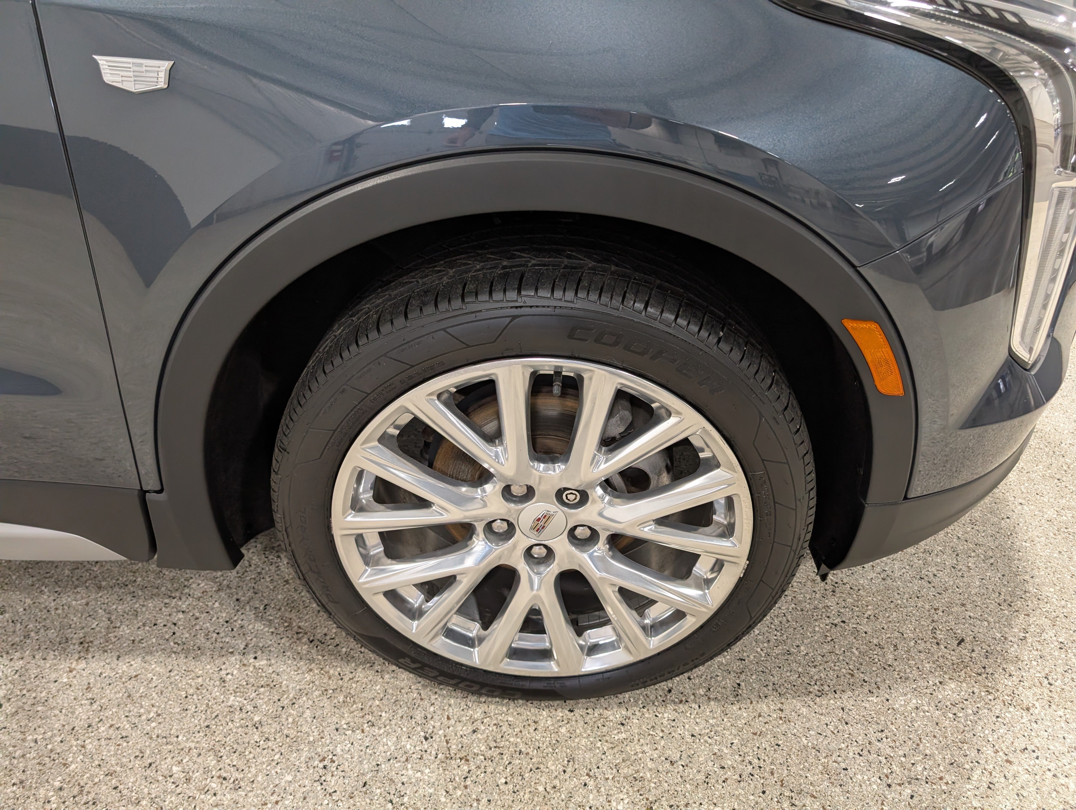 Used 2019 Cadillac XT4 Premium Luxury w/ Cold Weather Package AWD/4WD image 12