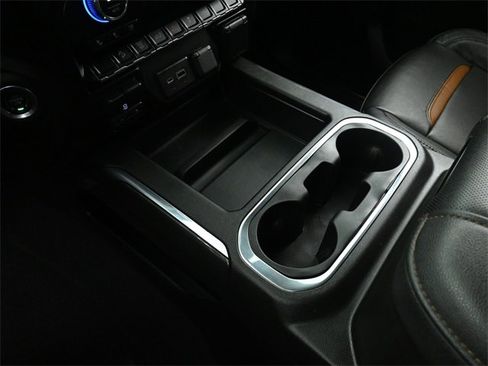 Used 2023 GMC Sierra 3500 AT4 image 33