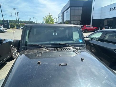 Used 2012 Jeep Wrangler Unlimited Sport AWD/4WD image 8