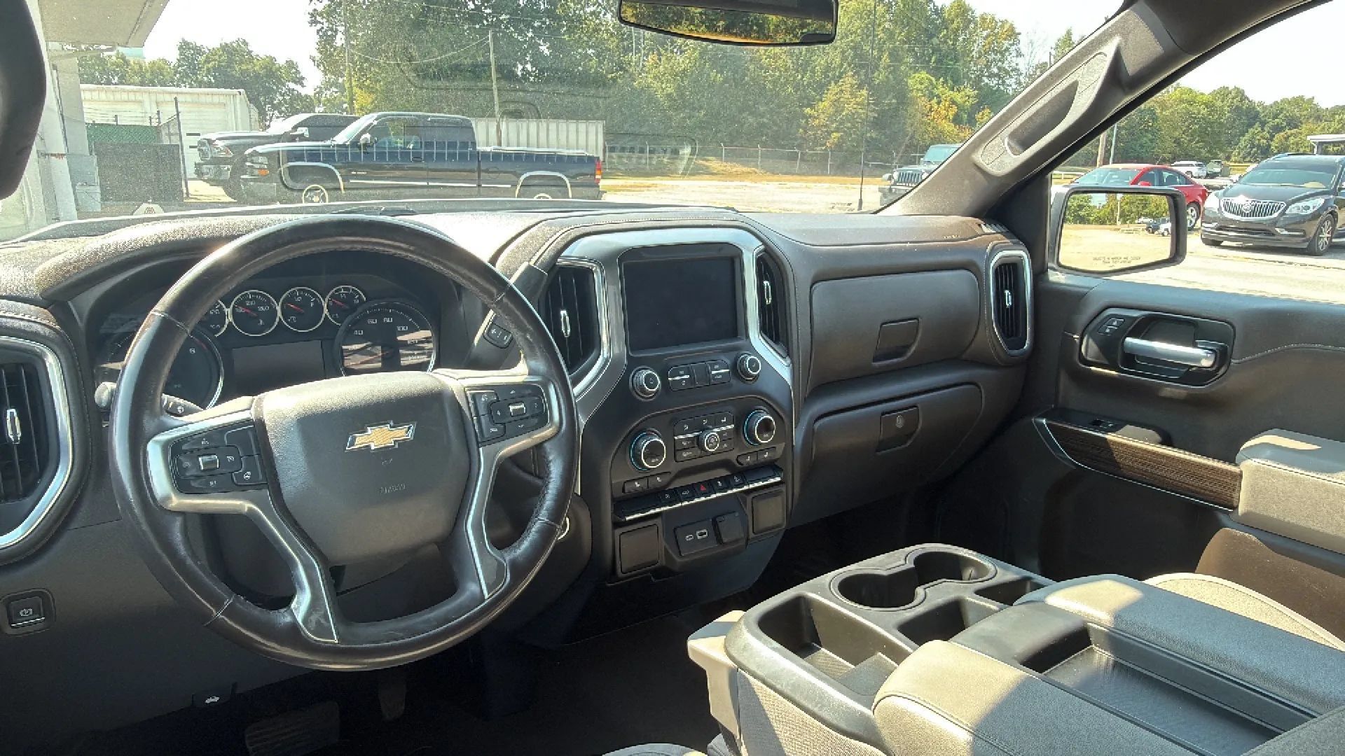 Used 2020 Chevrolet Silverado 1500 LT w/ All-Star Edition AWD/4WD image 12