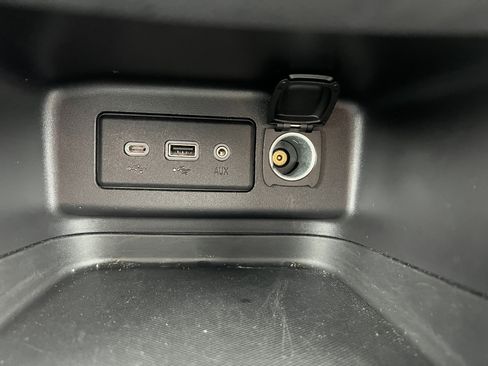 Used 2024 Chevrolet Equinox LT image 26