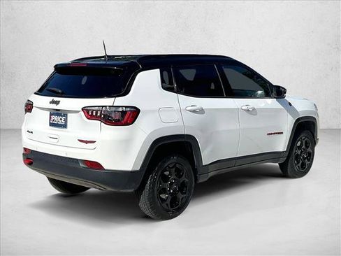Used 2023 Jeep Compass Trailhawk AWD/4WD image 2