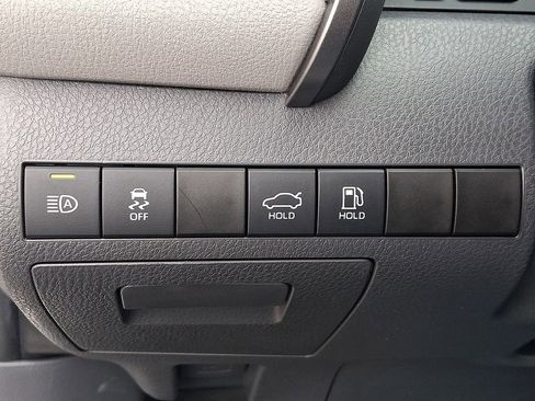 Used 2022 Toyota Camry SE AWD/4WD image 26