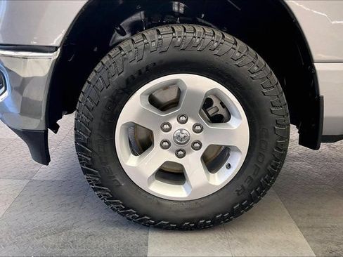 Used 2020 RAM 1500 Big Horn AWD/4WD image 8