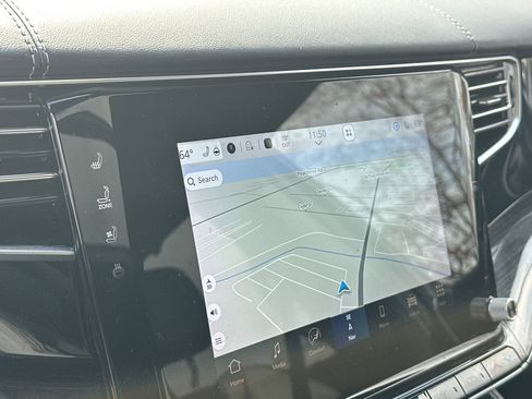 Used 2022 Jeep Wagoneer Series III w/ Premium Group I image 36