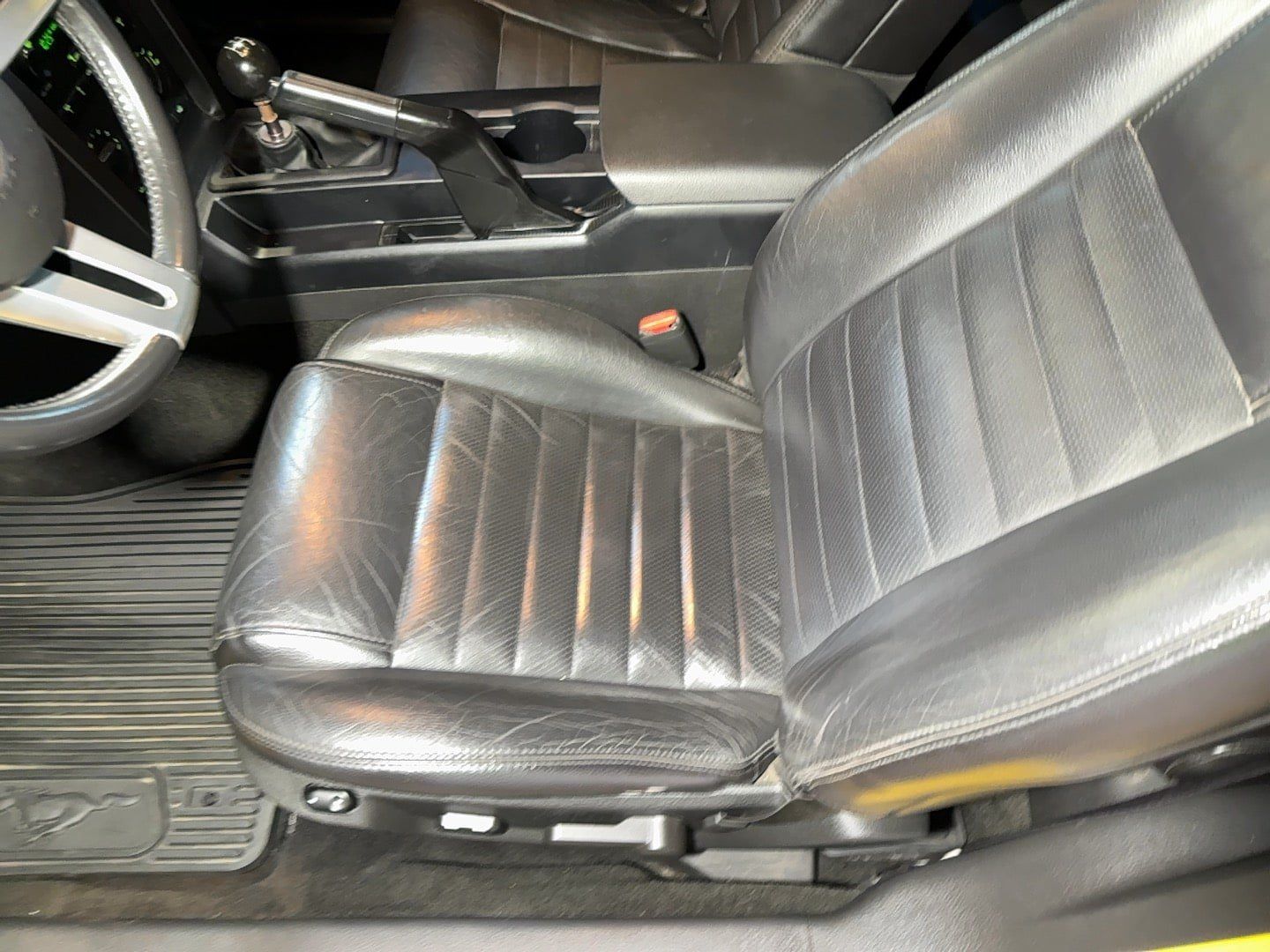 Used 2006 Ford Mustang GT Premium RWD image 17