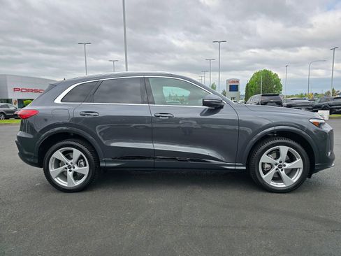 Used 2025 Audi Q5 Premium Plus AWD/4WD image 6
