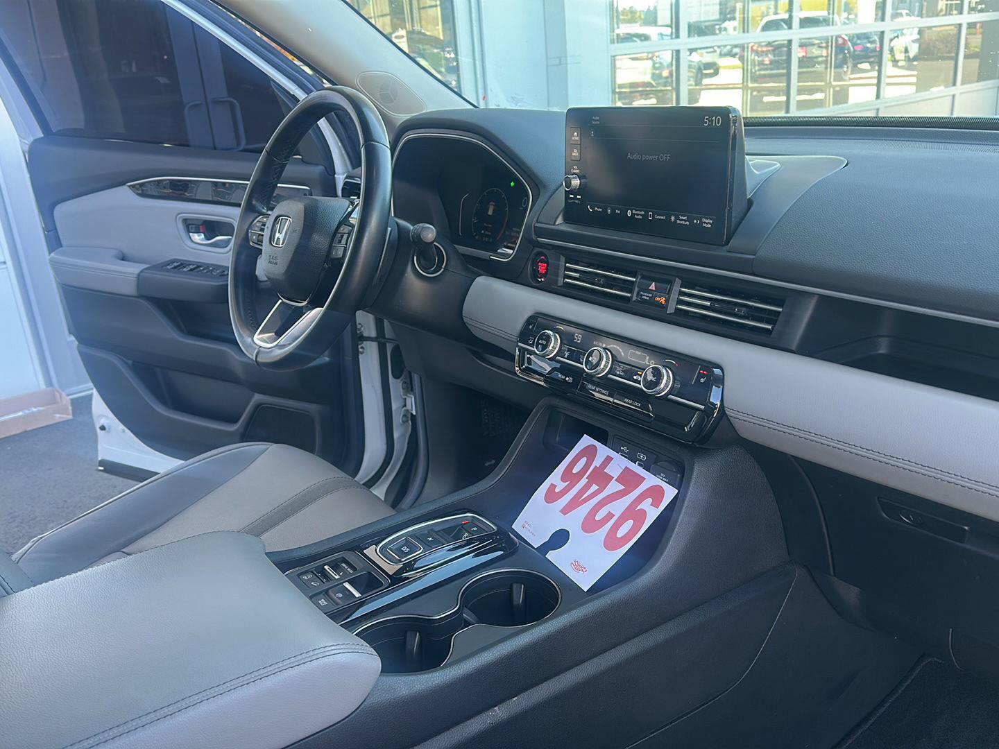 Used 2025 Honda Pilot EX-L image 11