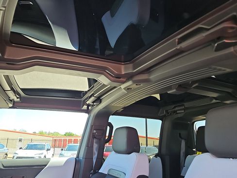 New 2025 GMC Hummer EV 3X w/ Battery Pack, 24 Module Pack AWD/4WD image 15