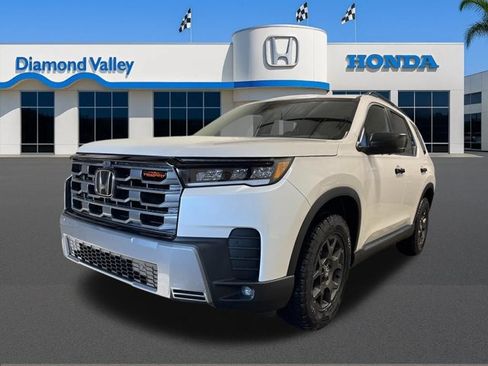 New 2026 Honda Pilot TrailSport image 7