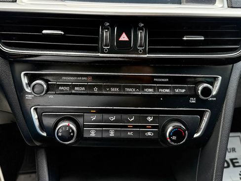 Used 2019 Kia Optima LX FWD image 18