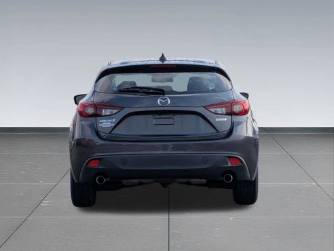 Used 2016 MAZDA MAZDA3 i Touring w/ Popular Equipment Package image 4