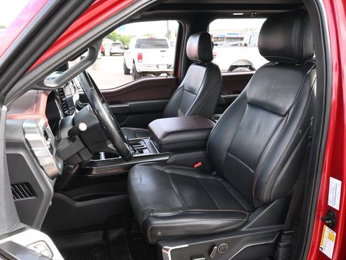 Used 2021 Ford F150 Lariat RWD image 17