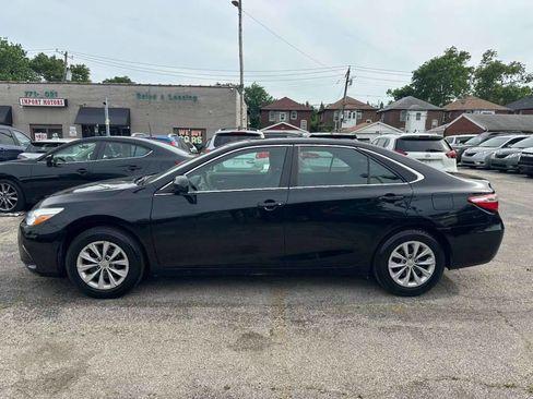 Used 2015 Toyota Camry LE FWD image 5
