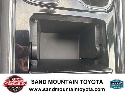 Used 2025 Chevrolet Traverse Z71 w/ Driver Confidence Package image 19