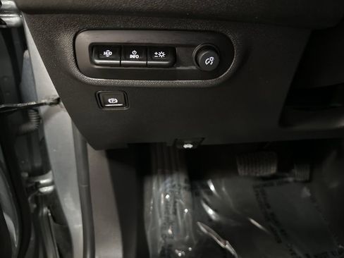 Used 2024 GMC Terrain Denali w/ Denali Premium Package image 35