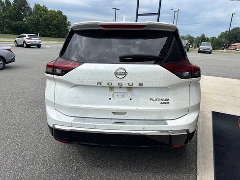 Used 2024 Nissan Rogue Platinum w/ Platinum Premium Package AWD/4WD image 7