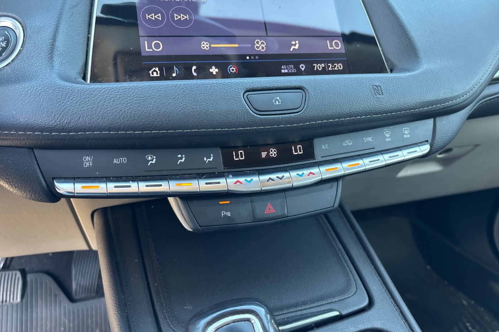 Used 2019 Cadillac XT4 Premium Luxury FWD image 21