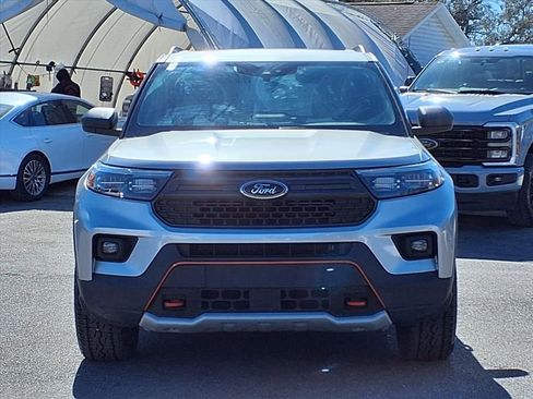 Used 2024 Ford Explorer Timberline image 2