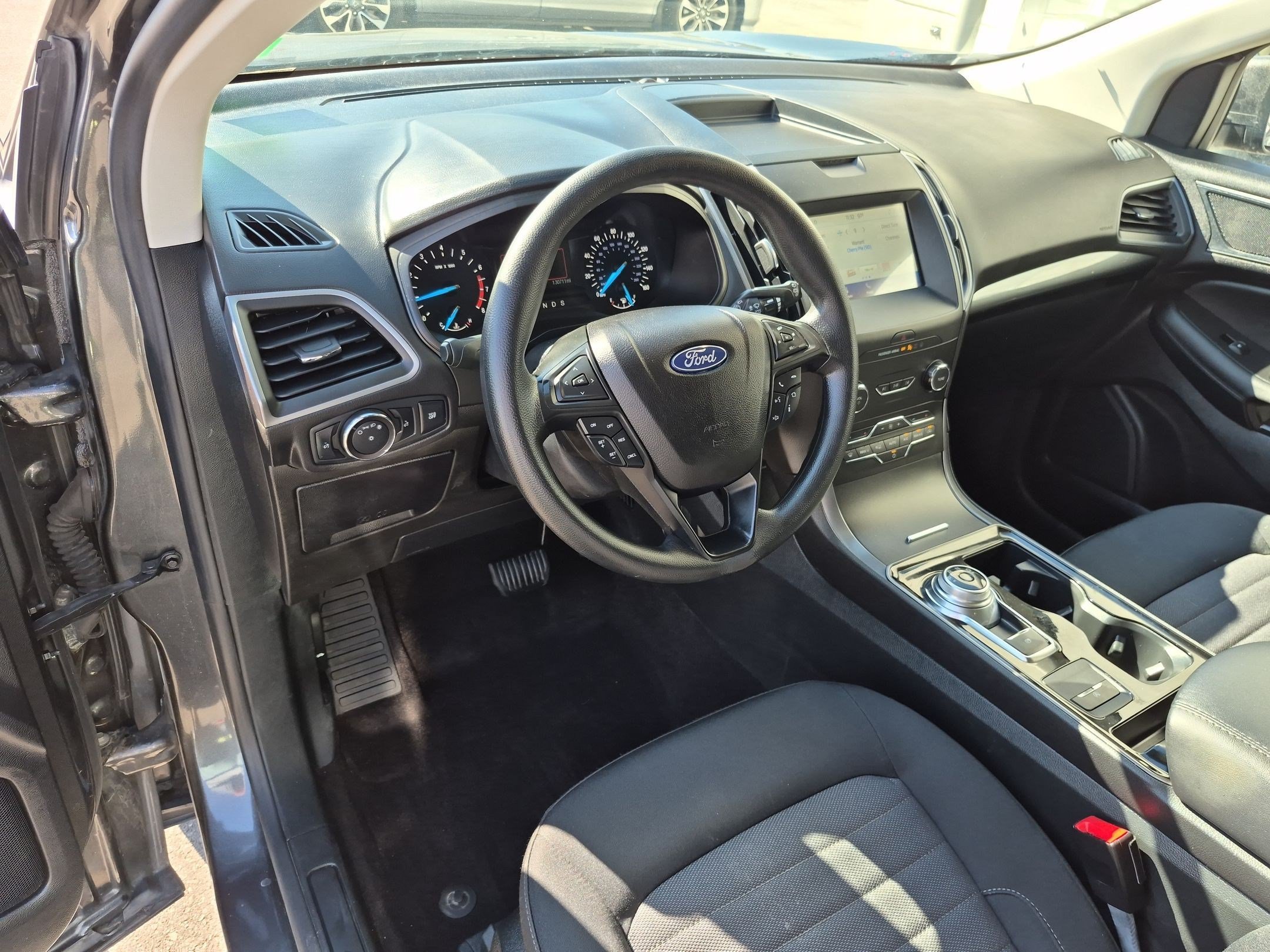 Used 2020 Ford Edge SE AWD/4WD image 16