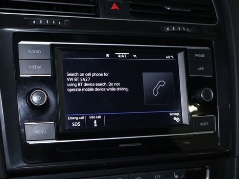 Used 2021 Volkswagen Golf 4-Door image 29