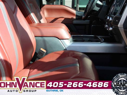 Used 2022 Ford F350 Platinum image 18