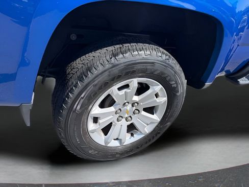 Used 2020 Chevrolet Colorado LT AWD/4WD image 11